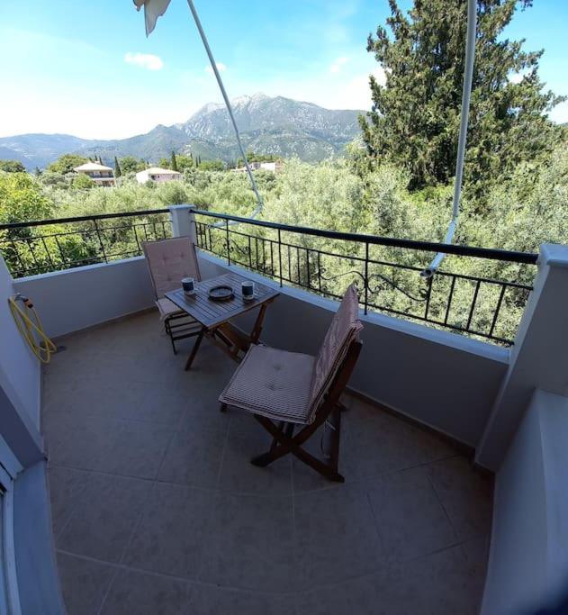 Apartamento Olivo Nydri Exterior foto